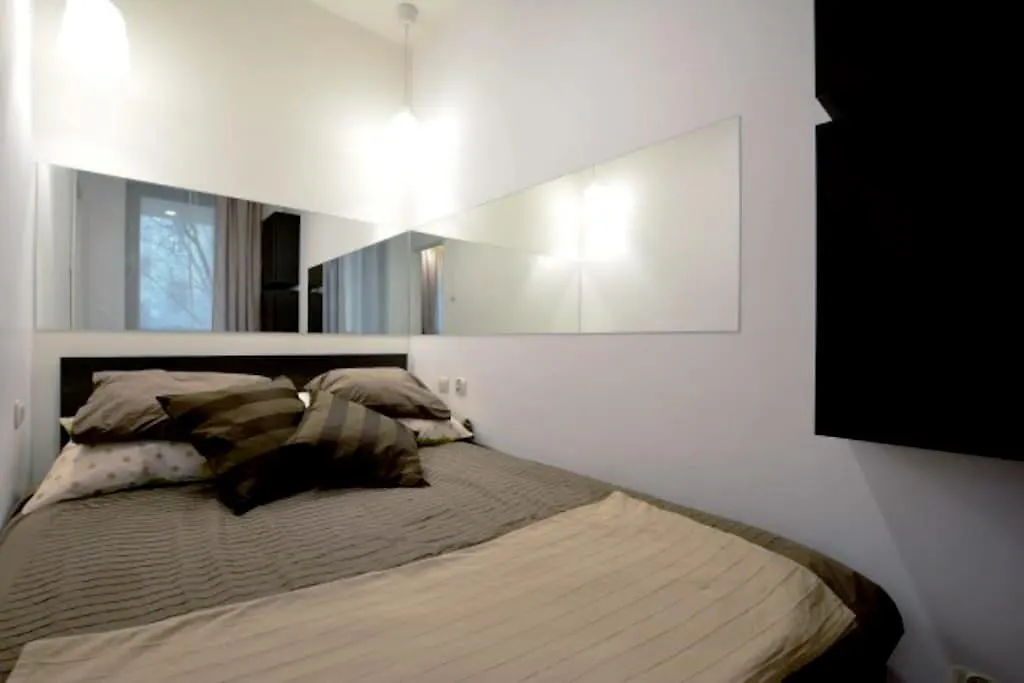 Apartment Green Bay Siemiradzkiego 12 Hotel Krakow Poland